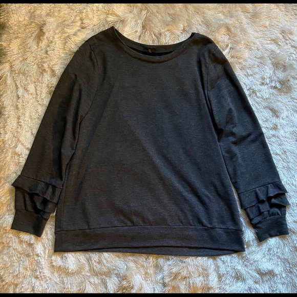 Drew Ruffle Sleeve Charcoal Gray Sweater size Large - Picture 4 of 9